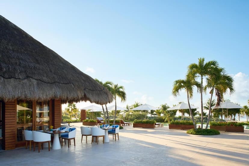 Beach dining