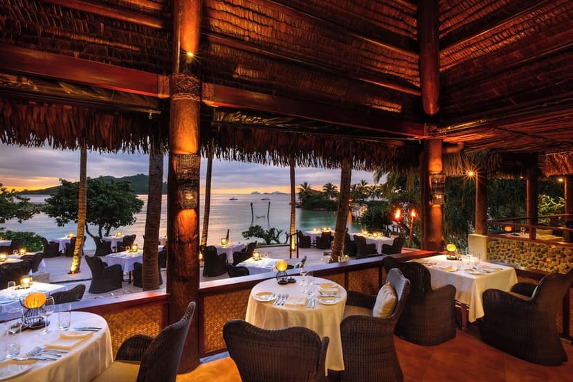 Starlit beach dining