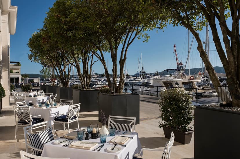 The Yacht Club Lido