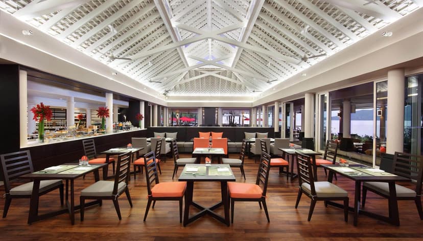 Coral Lounge