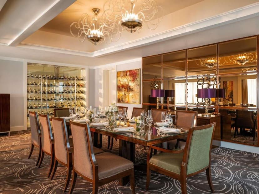 Fairmont Lounge