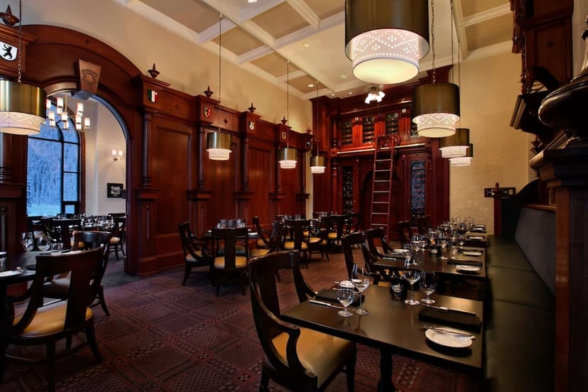 Casual dining