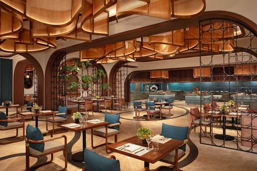 Café & room service
