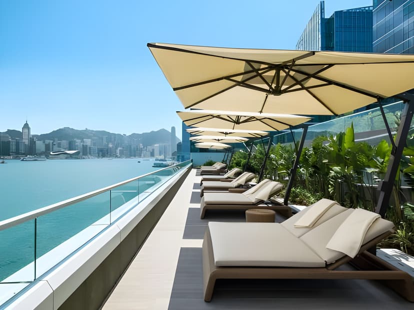 Red Sugar: A rooftop bar with a skyline DJ.