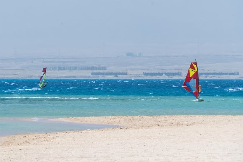 Wind & kitesurfing