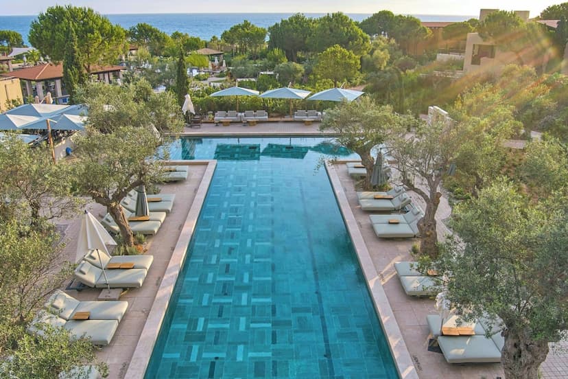 Experience: Private-pool suites