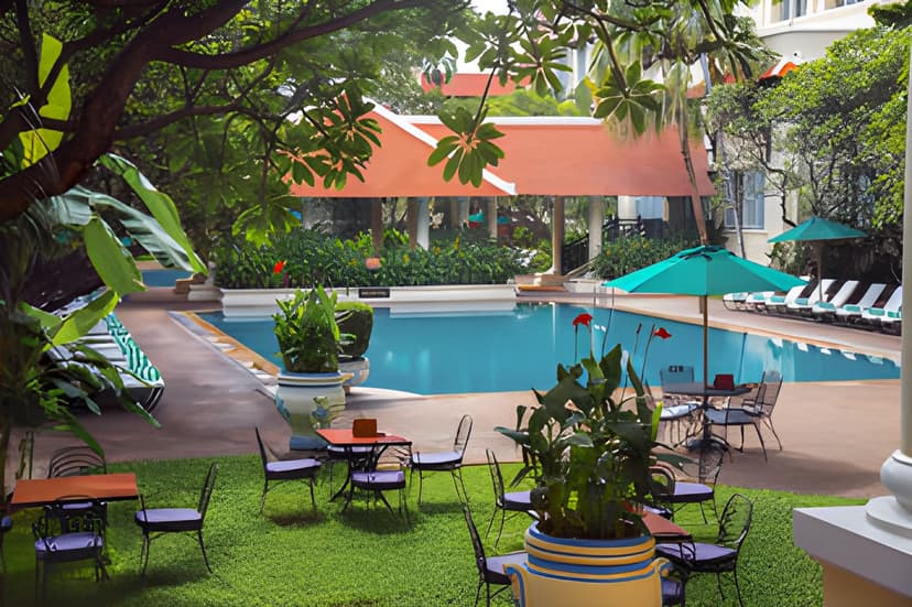 Apsara dinner-dance: Seasonal, in the gardens.