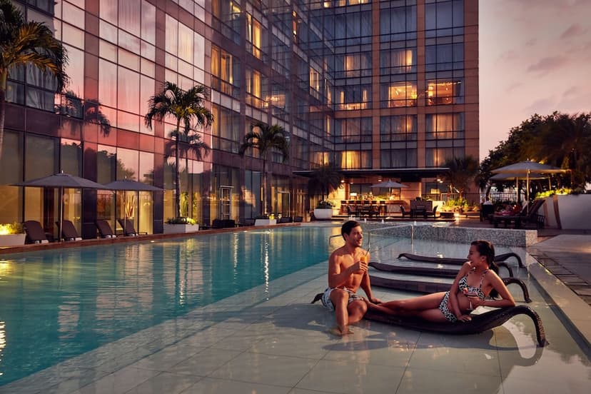 26m pool & Fairmont Spa: A city retreat.