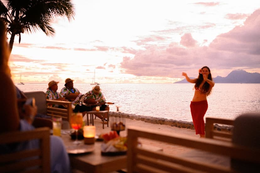 Experience 3: Moorea sunsets