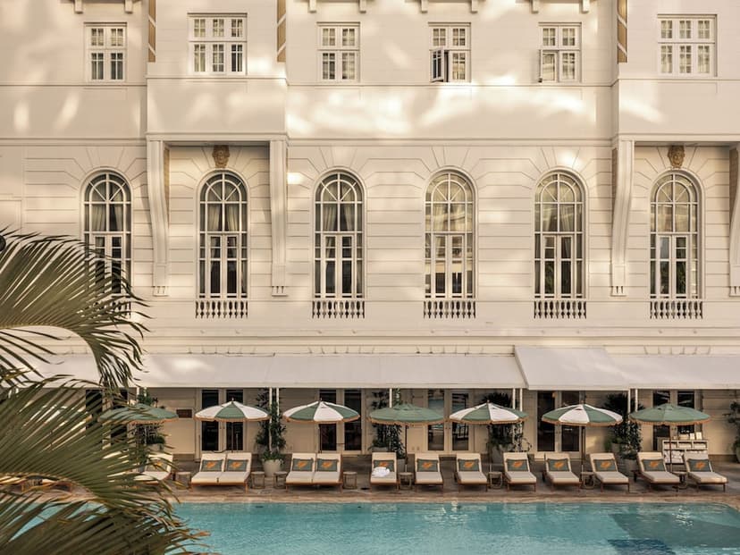 The iconic pool