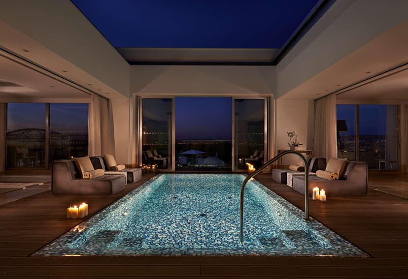 Experience: An underwater-music pool