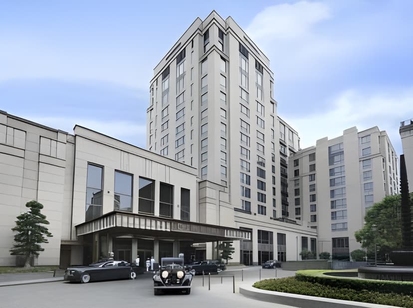 The Peninsula Academy: Private old-Shanghai tours and MOCA art.