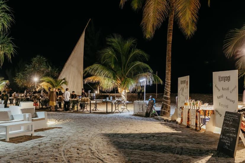 Beach cinema