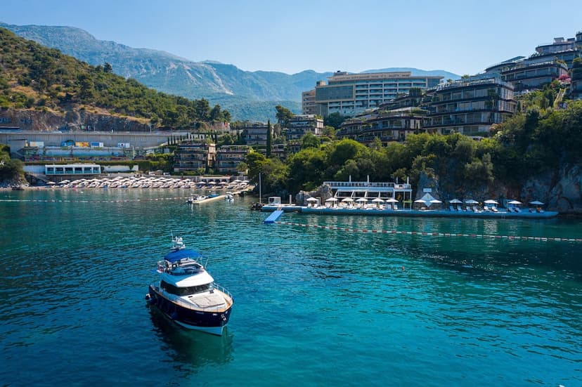Experience: A boat to Budva Old Town
