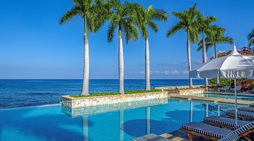 A private peninsula: 110 acres of elegance.