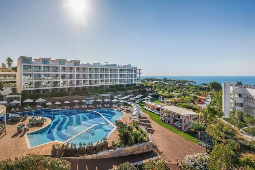 Hero / card image: W Algarve