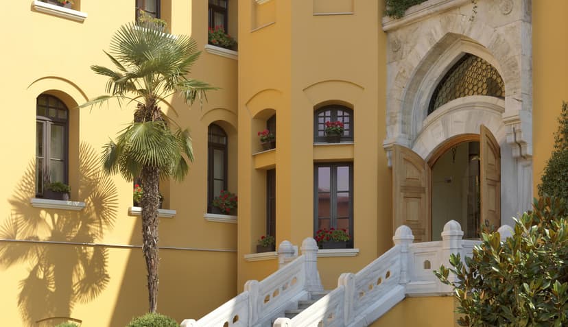 Hero / card image: Four Seasons Hotel Istanbul at Sultanahmet
