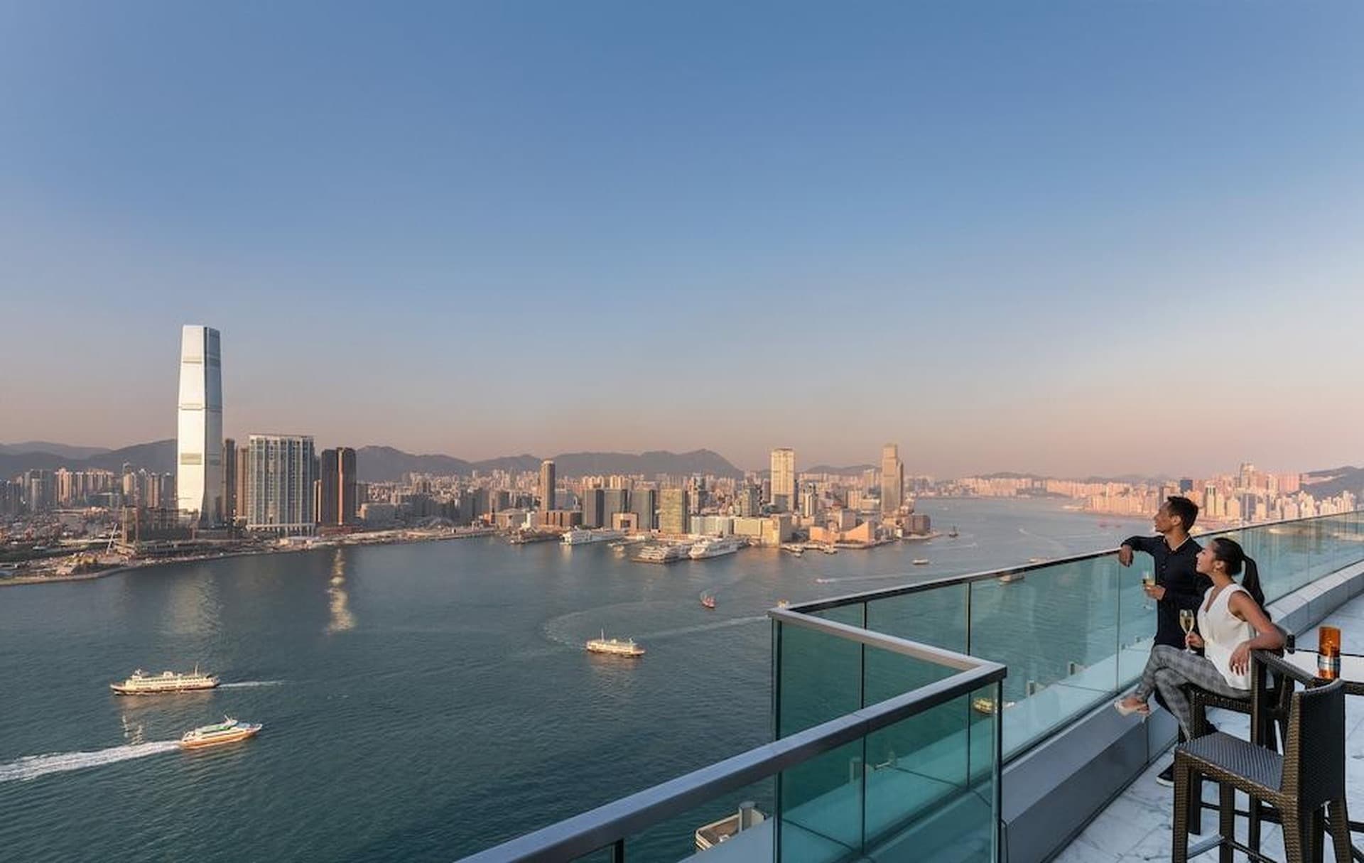 Four Seasons Hotel Hong Kong