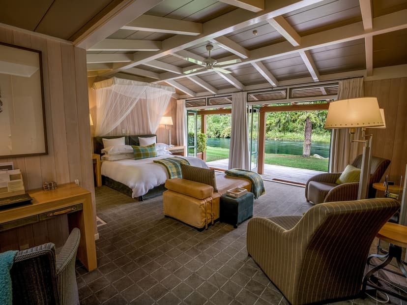 Lodge / Junior Suite
