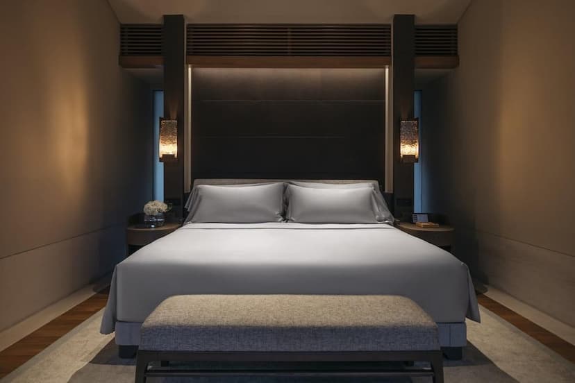 Premier Garden / Seaview Room