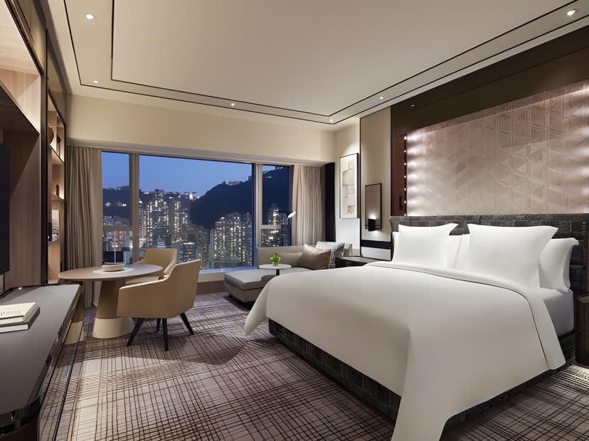 Deluxe Peak-View Room