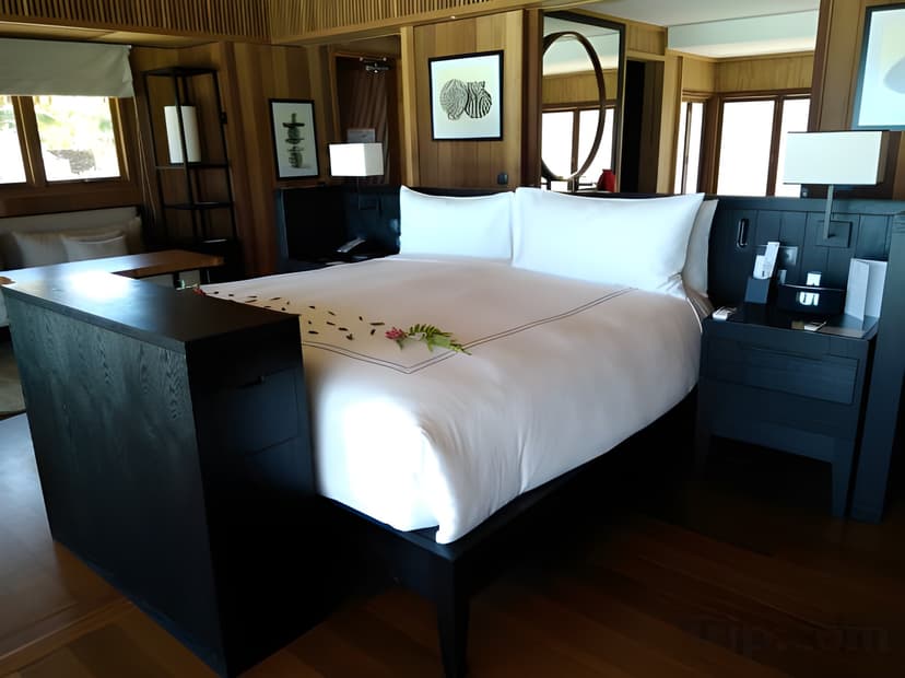 Lagoon View Suite