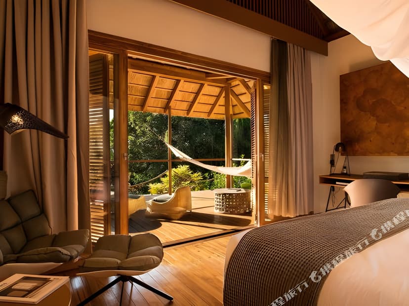 Garden Bungalow