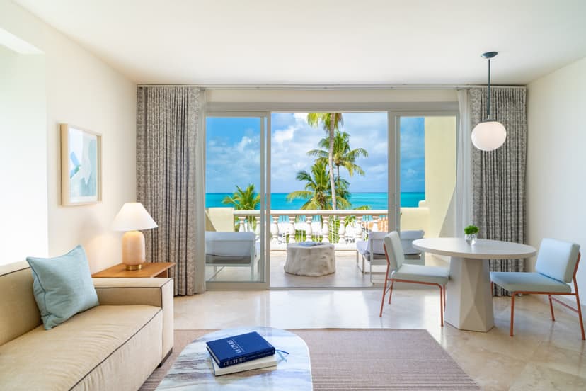 The Hotel — Junior Suite (16+)