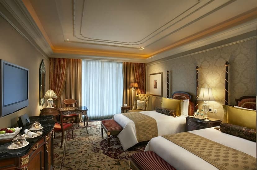 Royal Club Room