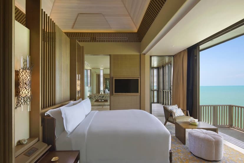 Ocean-View Suite