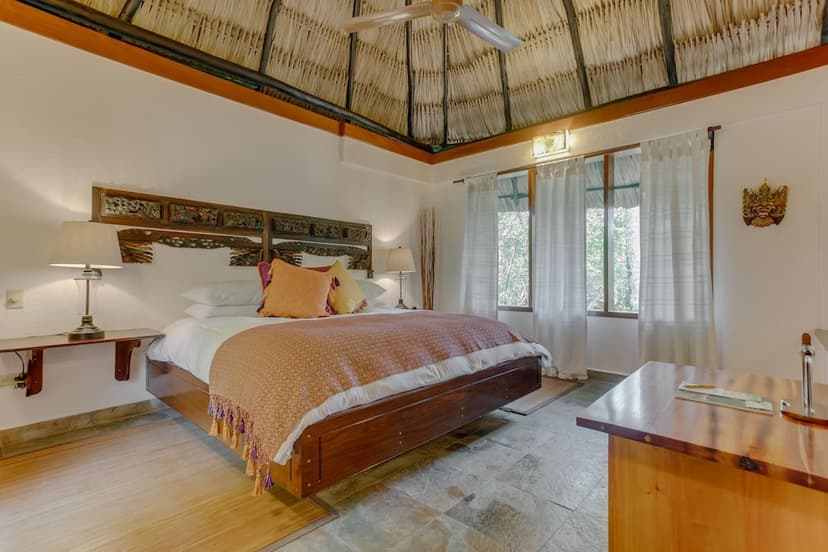 Garden Jacuzzi Suite