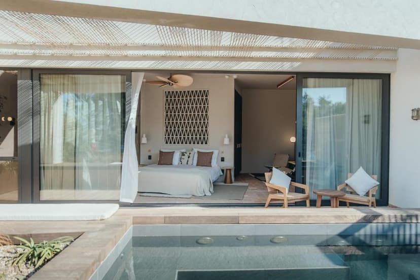Suite with Plunge Pool