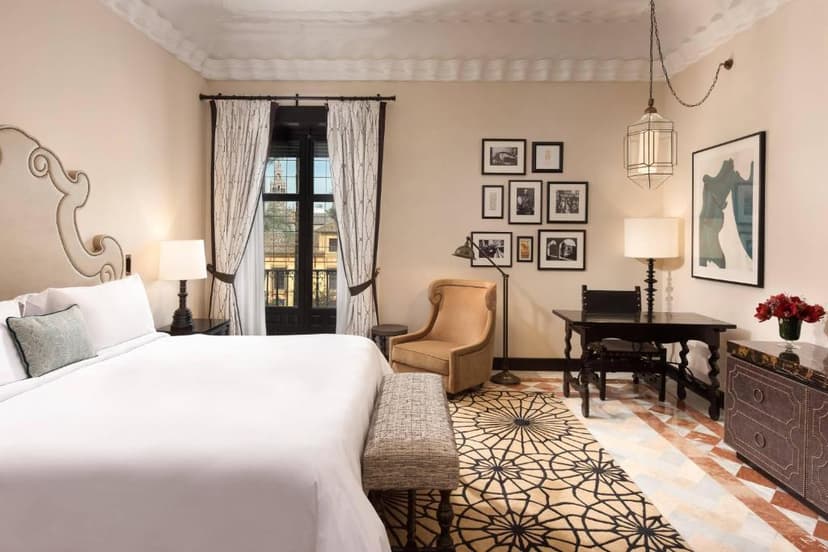 Grand Deluxe Room