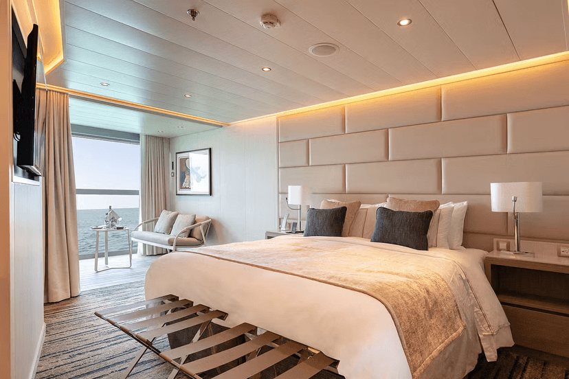 Deluxe Veranda Suite