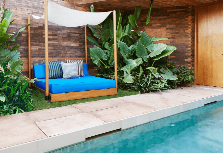 Pool Suite