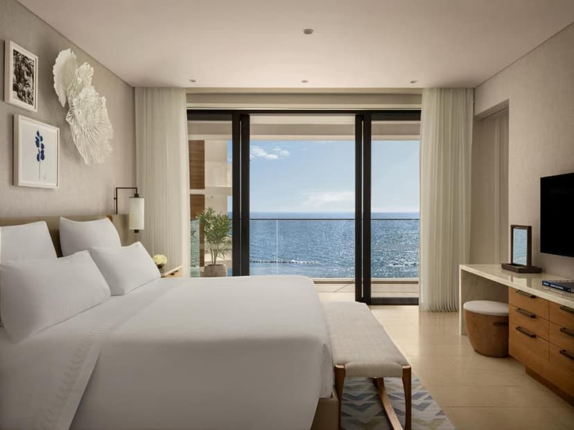 Grand Deluxe Room