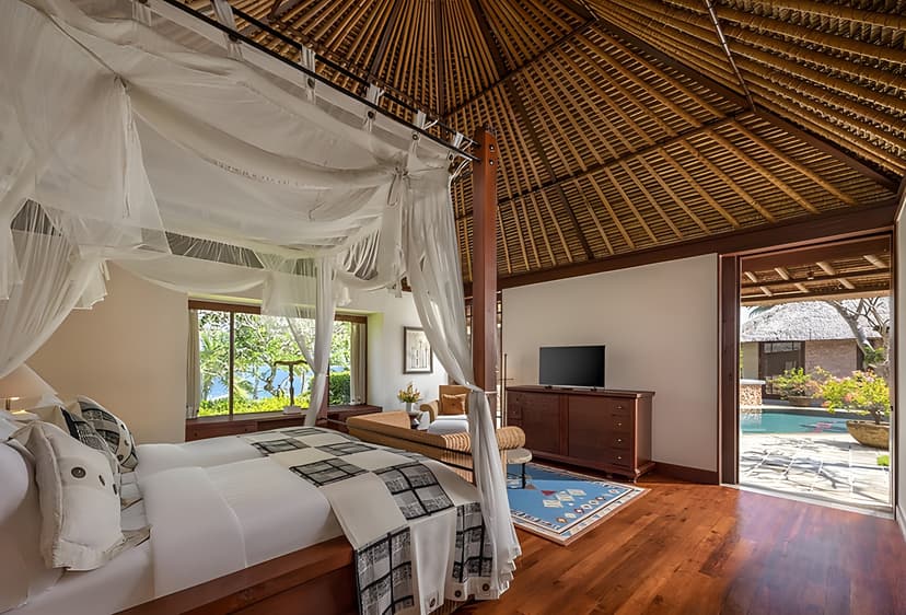 Ocean-View Villa (Pool)