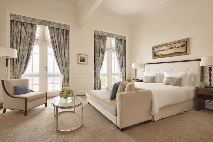 Executive Ocean-View Suite