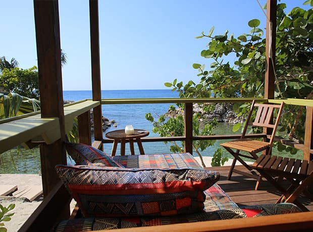 Beach Hut with Open-Air Lounge