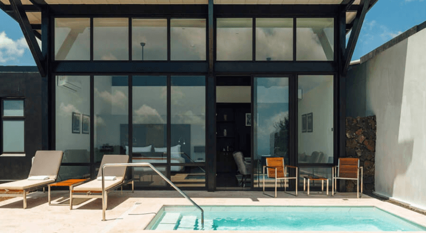 Pool Suite