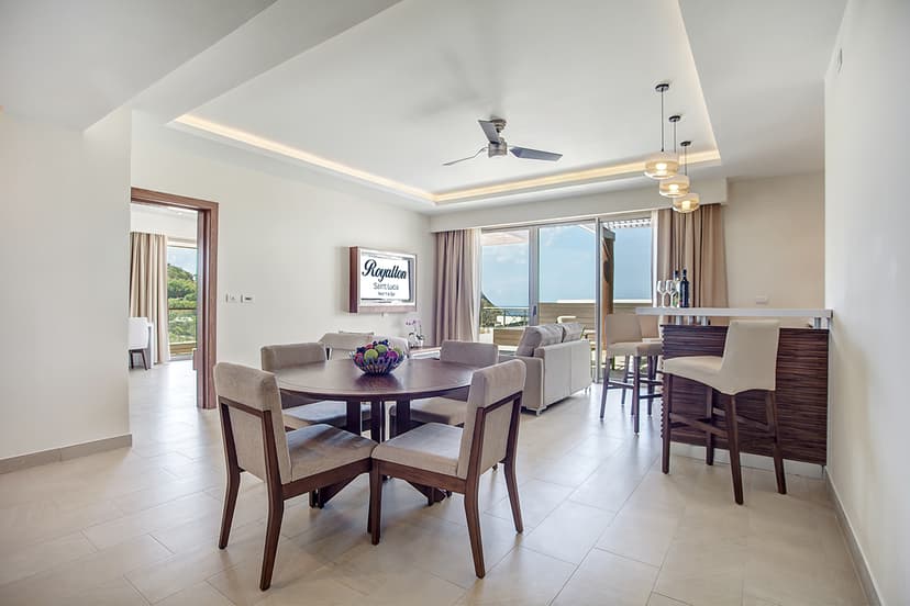 Luxury Presidential One-Bedroom Diamond Club