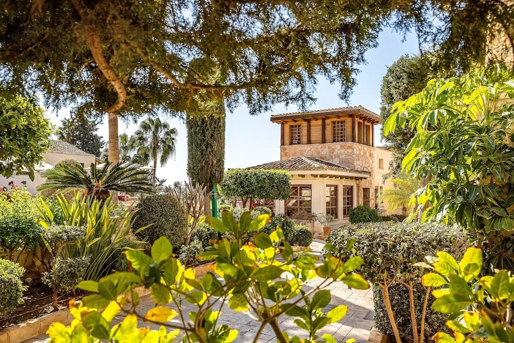 Columbia Beach Resort, Pissouri gallery