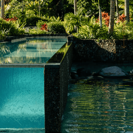 Seagrass Lounge & Restaurant