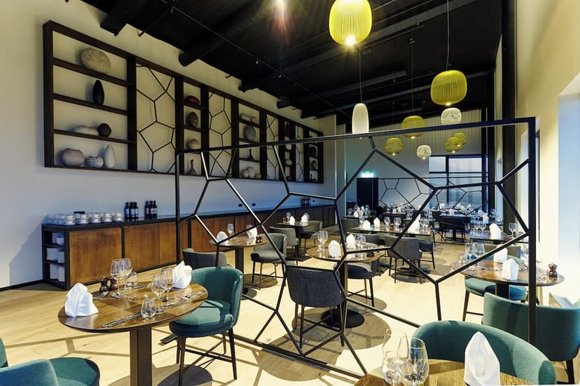 The restaurant