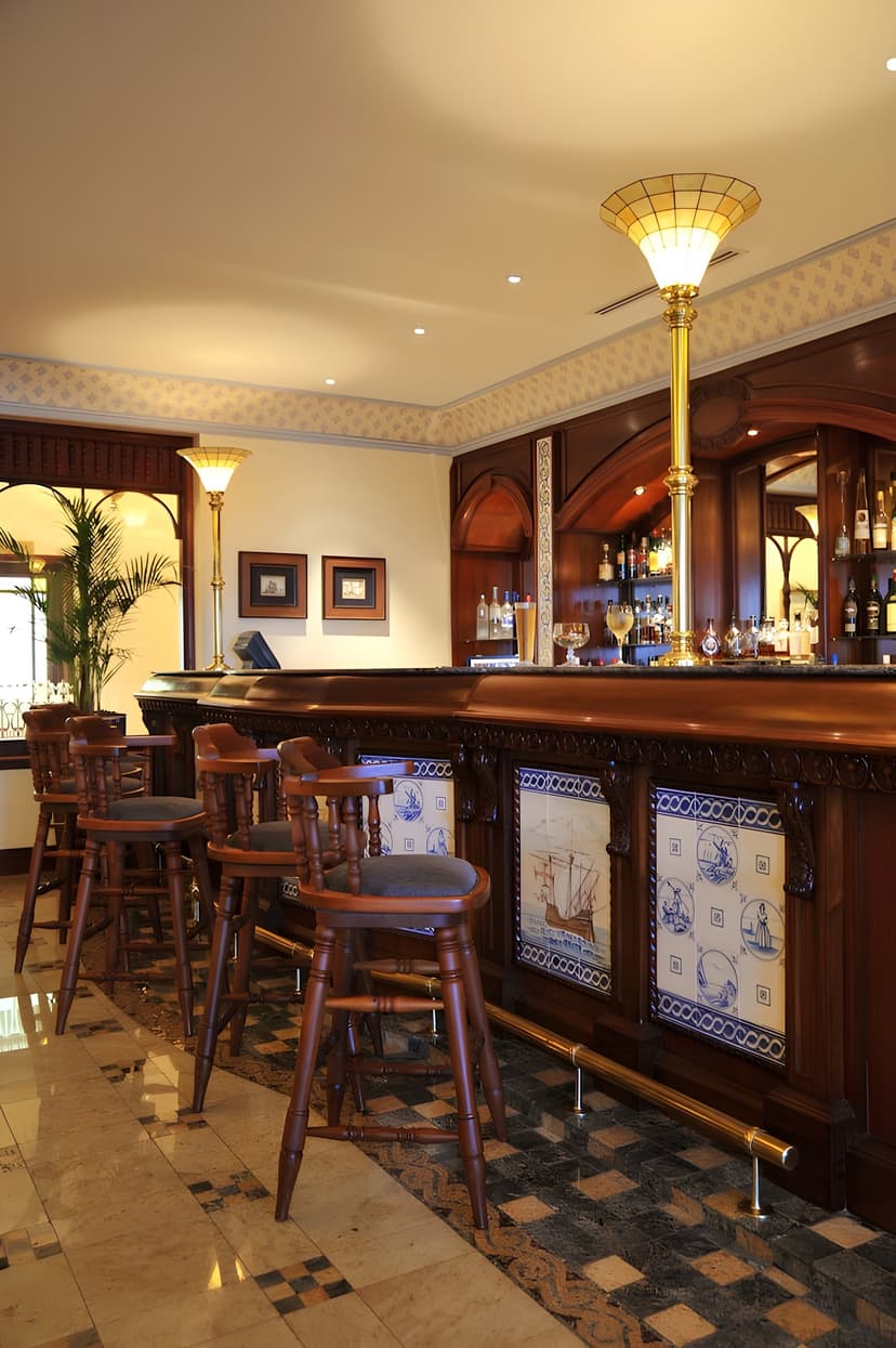 The 1920s main bar