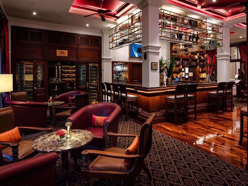 Lounge bar