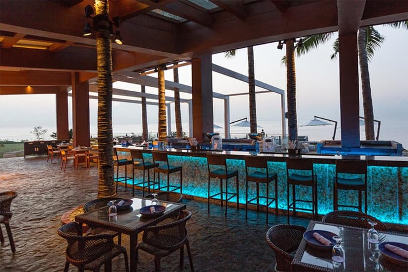 Crimzone Pool Bar