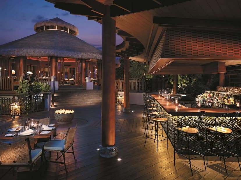 Crimzone Pool Bar