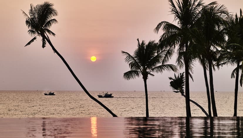Long Beach sunsets: The signature island draw.