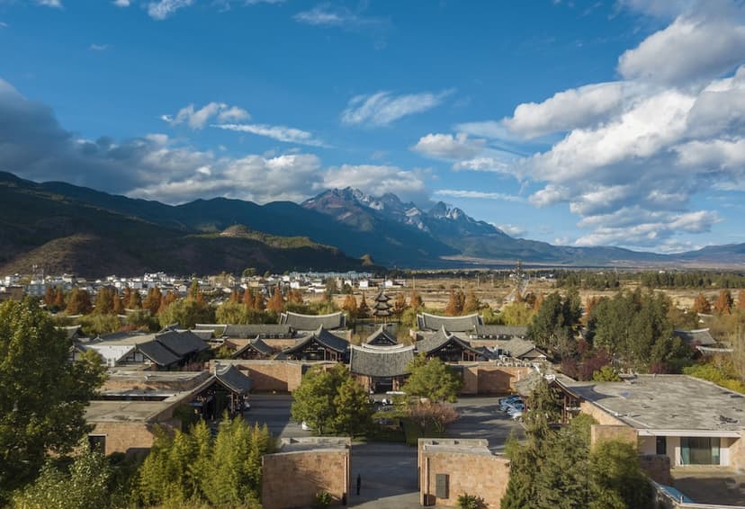 Jade Dragon Snow Mountain: Treks, Glacier Park and the cable car.